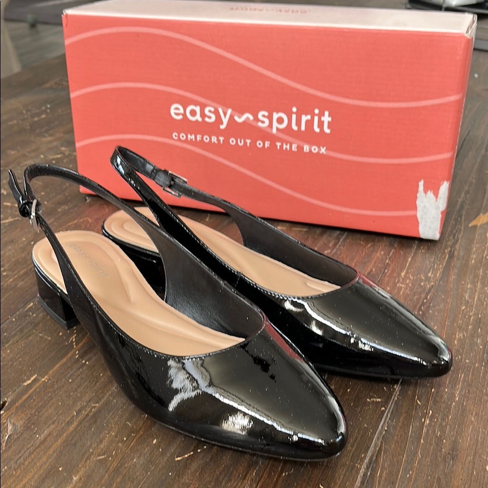 Easy Spirit Black Patent Leather Heels with Slingback Strap, New in box, Size 8
